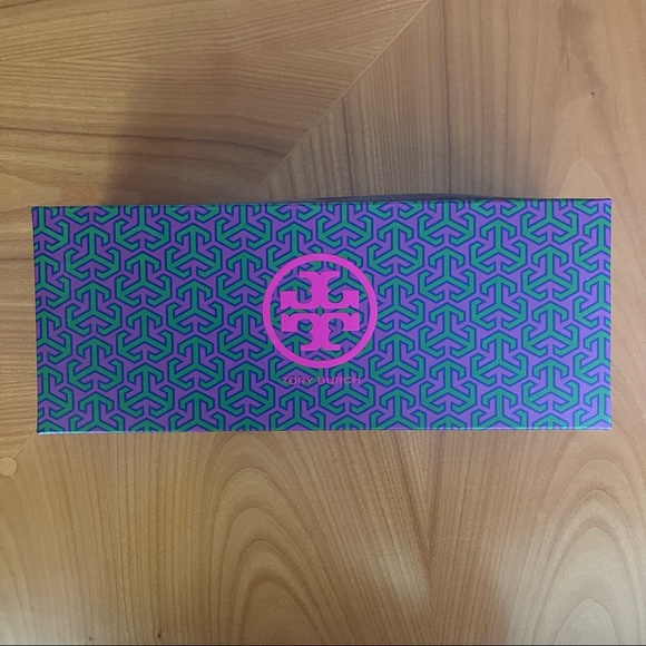 Tory Burch BOX for flip flops - shoes not included - Picture 2 of 2